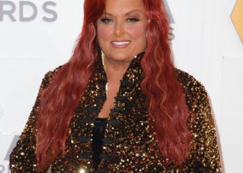 Wynonna Judd responds to ‘genuinely concerned’ fans after cancelling New Year’s Eve show