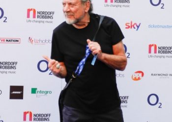 Robert Plant thanks Phil Collins for helping him when he ‘floundered’ after Led Zeppelin