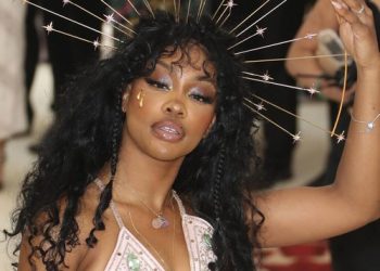 SZA addresses Taylor Swift feud rumour