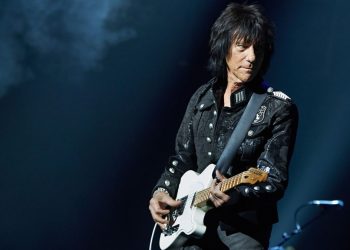 Ozzy Osbourne, Mick Jagger, Rod Stewart Pay Tribute to Jeff Beck: “No One Played Guitar Like Jeff”