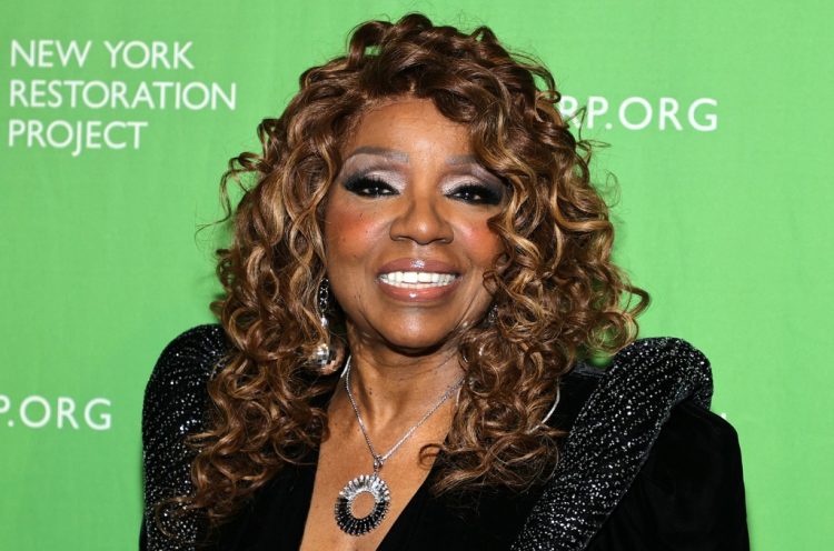 Gloria Gaynor Gives Miley Cyrus‘ ’Flowers‘ Her Seal of Approval: ‘Well Done Miley!’