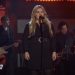 Kelly Clarkson Invites Fans to ‘Come Out & Play’ in Latest Kellyoke Cover