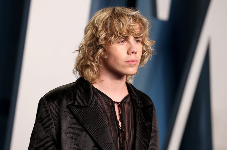 The Kid LAROI Hopes to Find ‘Love Again’ on New Single: Stream It Now