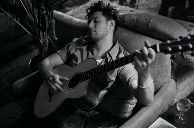 Niall Horan Teases Third Album With ‘Heaven’-ly Song Snippet, Mystery Boxes Sent to Fans