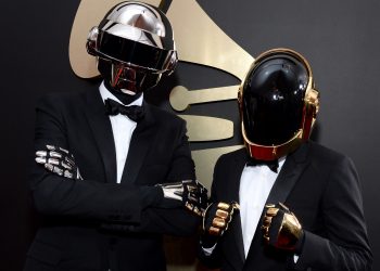 Daft Punk share rare, unmasked live video of ‘Rollin & Scratchin’ from 1997