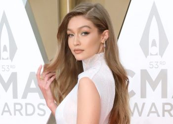 Gigi Hadid & Baby Khai Kick Off the New Year With ‘A Little R&R’: See Their Beach Day Pics