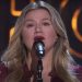 Kelly Clarkson Laments ‘The One That Got Away’ in Emotional Katy Perry Cover: Watch