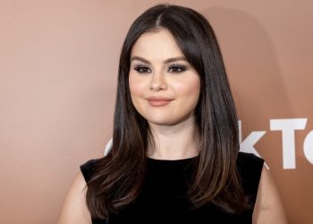 Here’s What Selena Gomez Thinks of Miley Cyrus’ Album Announcement