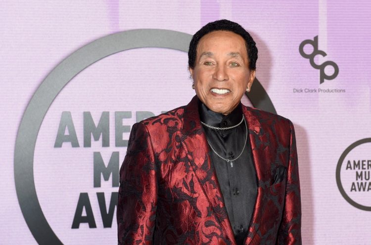 Smokey Robinson Sets New Solo Album ‘Gasms’