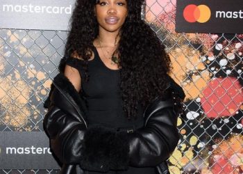 SZA is celebrating being weed-free for 1 year