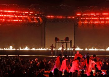 Grammys: Sam Smith, Kim Petras Deliver Fiery Performance of “Unholy” With BDSM Themes