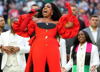 Sheryl Lee Ralph on Stunning Super Bowl Performance, ‘Abbott Elementary’ and Lip-Sync Chatter: “Does It Matter?”