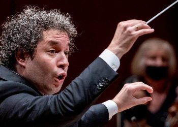 Gustavo Dudamel, Famed L.A. Phil Conductor, to Leave for New York Philharmonic