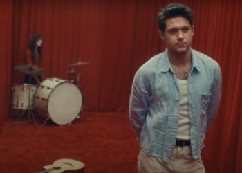 Niall Horan Gets a Dose of Reality in ‘Heaven’ Music Video: Watch