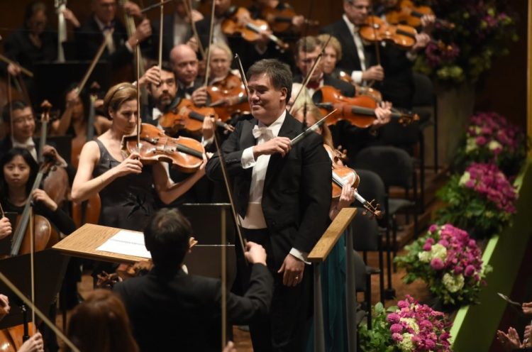 Alan Gilbert Extends Contract With Hamburg Orchestra to 2029