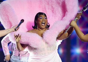 Lizzo Told All 3 Members of Destiny’s Child That She Saw Them Perform at Walmart