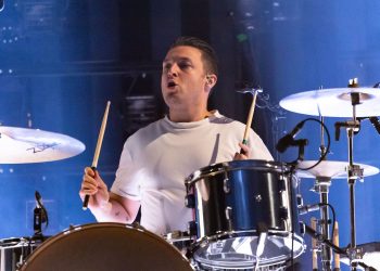 Arctic Monkeys drummer Matt Helders helps save beloved Sheffield pub