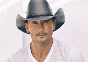 Tim McGraw Sings ‘Gorgeous’ Cover of Shania Twain’s ‘You’re Still the One’