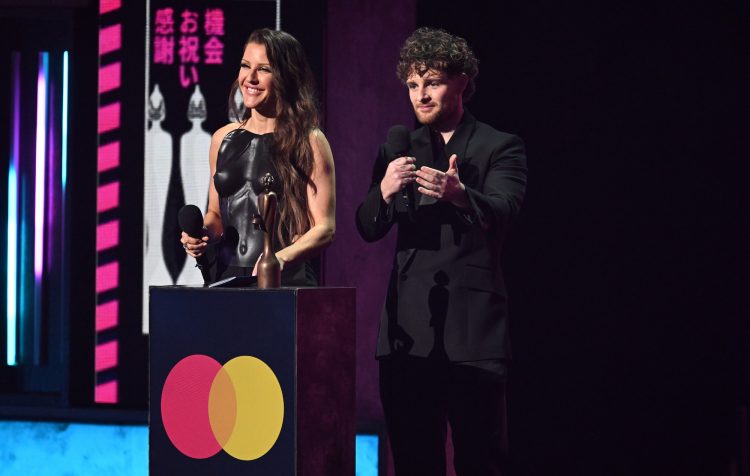 Tom Grennan apologies over comments to Ellie Goulding during BRITs