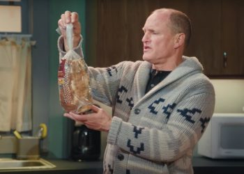 Woody Harrelson Channels Adele in Dramatic Sendoff to Moldy Bread in ‘SNL’ Musical Sketch: Watch