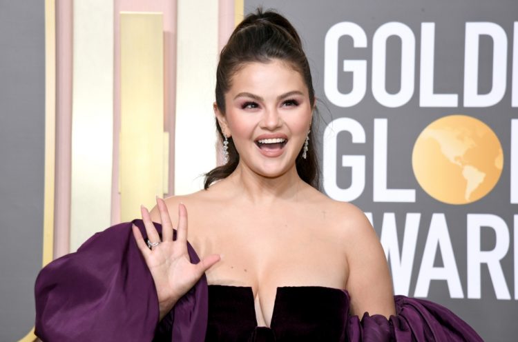 Selena Gomez Wants to ‘Hug All 400 Million’ of Her Instagram Followers After Becoming Platform’s Most-Followed Woman