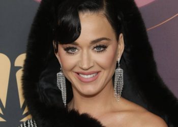 Katy Perry commits to three-month sobriety pact with fiancé Orlando Bloom