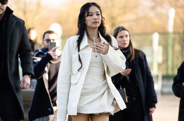 BLACKPINK’s Jennie Says She’ll ‘Get Better Soon’ After Minor Facial Injury