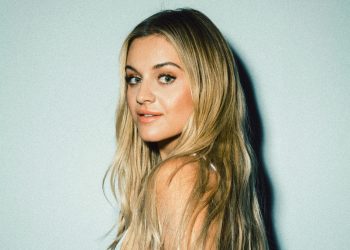 Kelsea Ballerini Jokes About Rumors Her Romance With Chase Stokes Is ‘Probably PR’