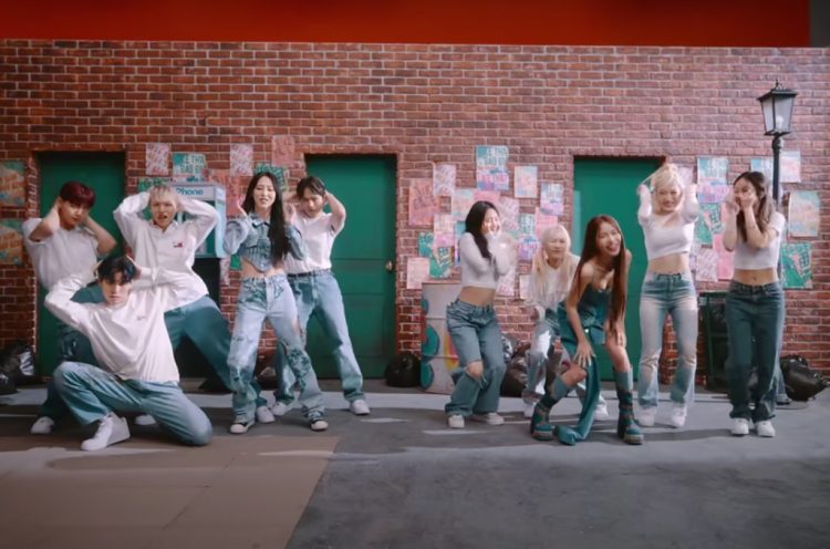 MAMAMOO’s Solar & Moonbyul Team Up for Duo Project: Watch ‘GGBB’ & ‘Chico Malo’