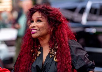 Chaka Khan apologises for calling Rolling Stone editors “children of Helen Keller”
