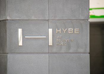HYBE to discontinue acquisition of SM Entertainment after discussion with Kakao