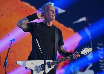 Metallica’s James Hetfield to star in new Western thriller with Peter Dinklage