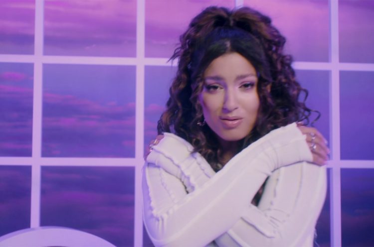 Tori Kelly Serves Up Y2K Fantasia in Colorful ‘Missin U’ Music Video