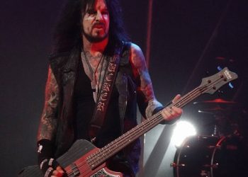 Nikki Sixx working on new Mötley Crüe music