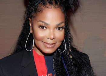 Janet Jackson chokes up while discussing son during interview