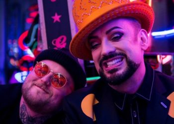 The Lottery Winners singer was ‘panicking in his boxers’ after accidentally hanging up on Boy George