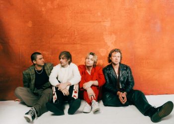 5 Seconds of Summer Rock Out With ‘Feeling Of Falling Upwards’ Live LP: Stream It Now