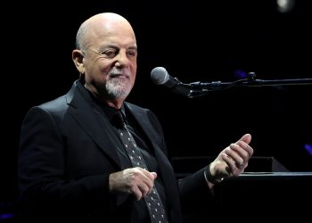 Billy Joel performs ‘Los Angelenos’ live for the first time in over 40 years