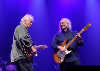 David Crosby Died After Contracting COVID-19, Graham Nash Says