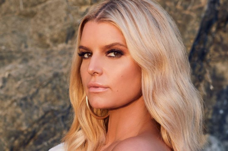 Jessica Simpson Is Ready for Summer, Poses in SKIMS Bikini