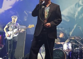 Morrissey still a hot ticket despite lack of industry support