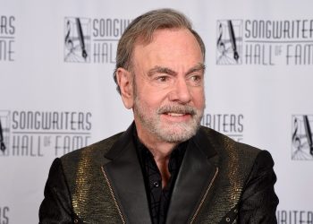 Neil Diamond was in denial about Parkinson’s diagnosis for years