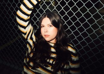 Brooklyn’s Gigi Perez shares new EP ‘How To Catch A Falling Knife’