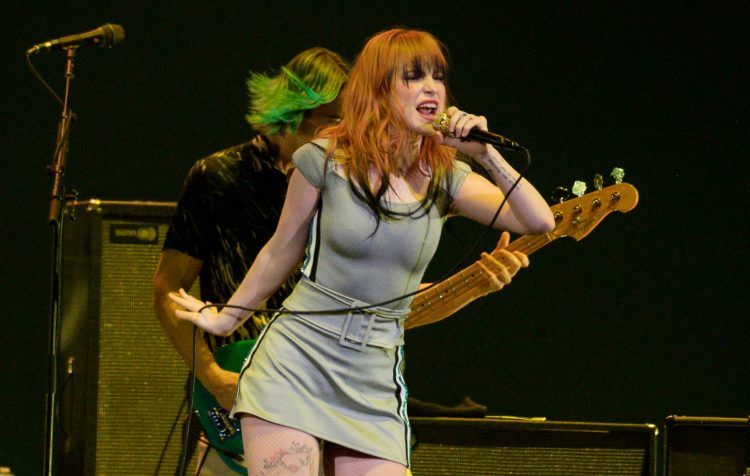 Paramore’s Hayley Williams shares note written to her teenage self