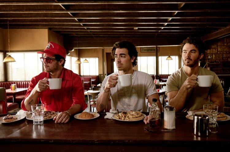 Jonas Brothers Dance Their Way to Royal Albert Hall in Joyful ‘Waffle House’ Video