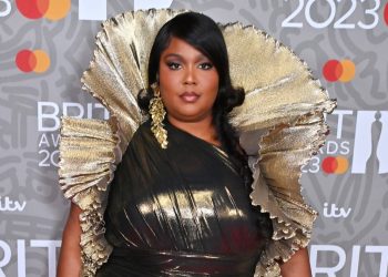 Lizzo Brings Drag Queens on Stage, Protesting Tennessee Law