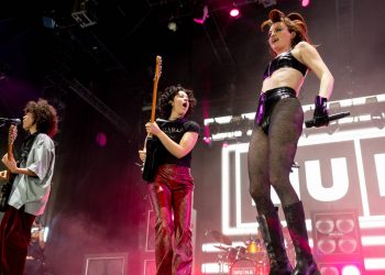 Watch MUNA bring out Boygenius for ‘Silk Chiffon’ at Coachella 2023