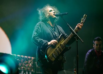 The Cure’s Robert Smith Warns Fans of Ticketmaster ‘Scalper Scam’