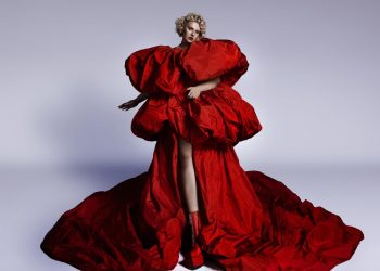 Self Esteem announces huge hometown festival show in Sheffield