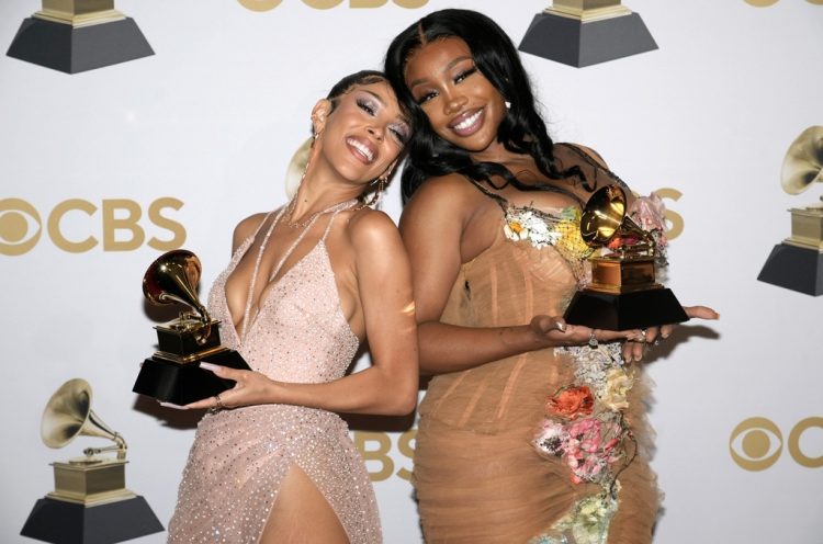 Friday Music Guide: New Music From SZA & Doja Cat, Post Malone, Metallica and More